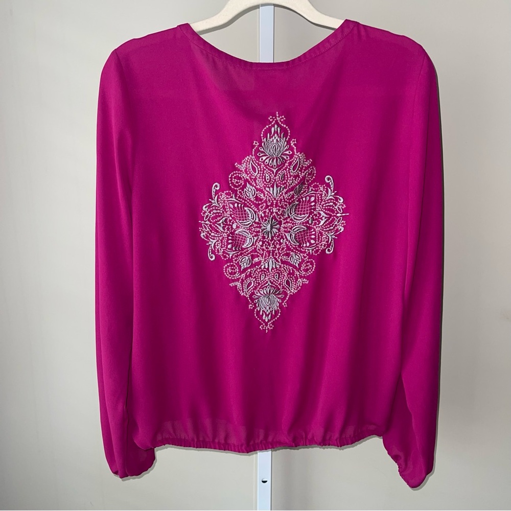 Ariat Fuchsia Embroidered Women's Blouse Size Medium